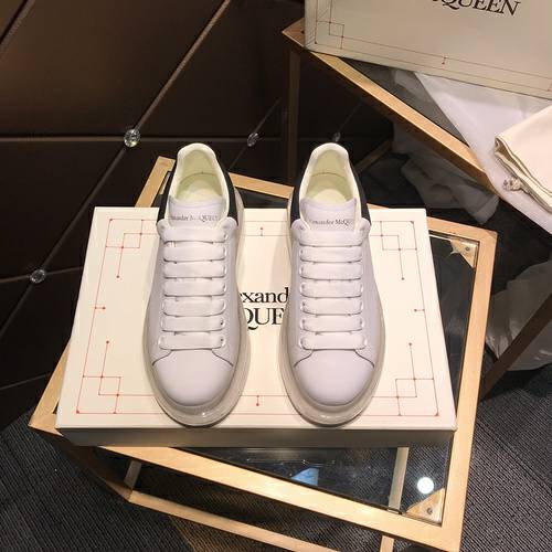 Picture of Alexander McQueen Shoes Men _SKUfw70621734fw